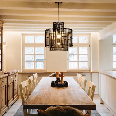 House Burgblick2 With Garden - Vosproperties Vakantiehuis *