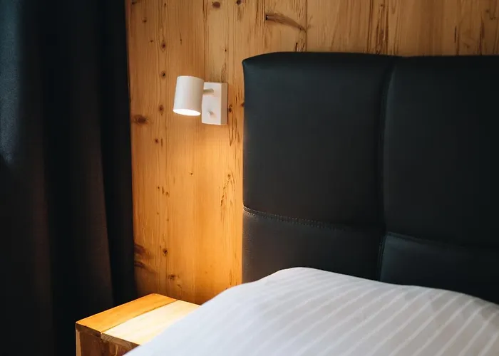 House Burgblick2 With Garden - Vosproperties Monschau